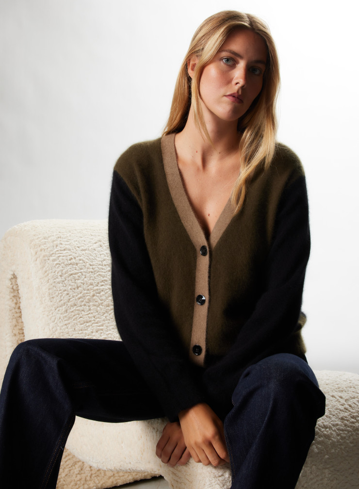 Green Raccoon Long sleeve V-neck Cardigan WOMEN|Majestic Filatures