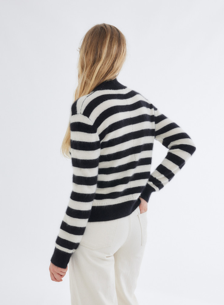 Pullovers Manches Raglan longues Col V en Raccon wool / Polyamide