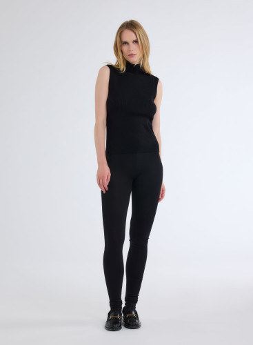 Sleeveless Sweater High-neck in Merino Wool