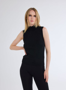 Sleeveless Sweater High-neck in Merino Wool