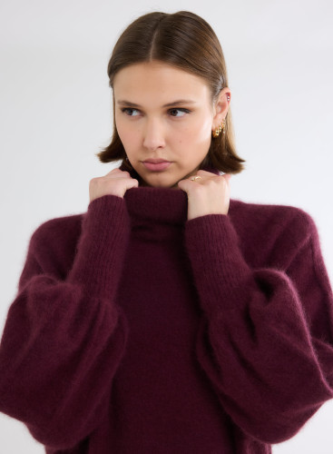 Raglan Sleeves Sweater Turtle neck in Raccoon wool / Polyamide