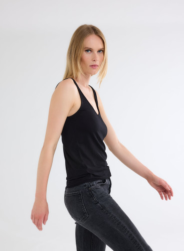 V-neck Tank Top in Viscose / Elastane