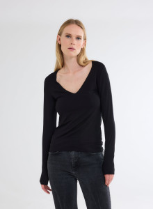 Long Sleeves V-neck T-shirt in Viscose / Elastane