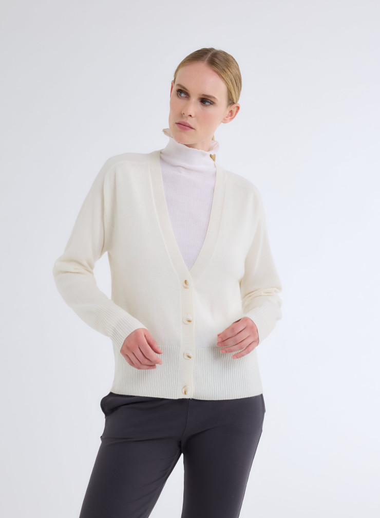 Long sleeves Cardigan V-neck in Cashmere