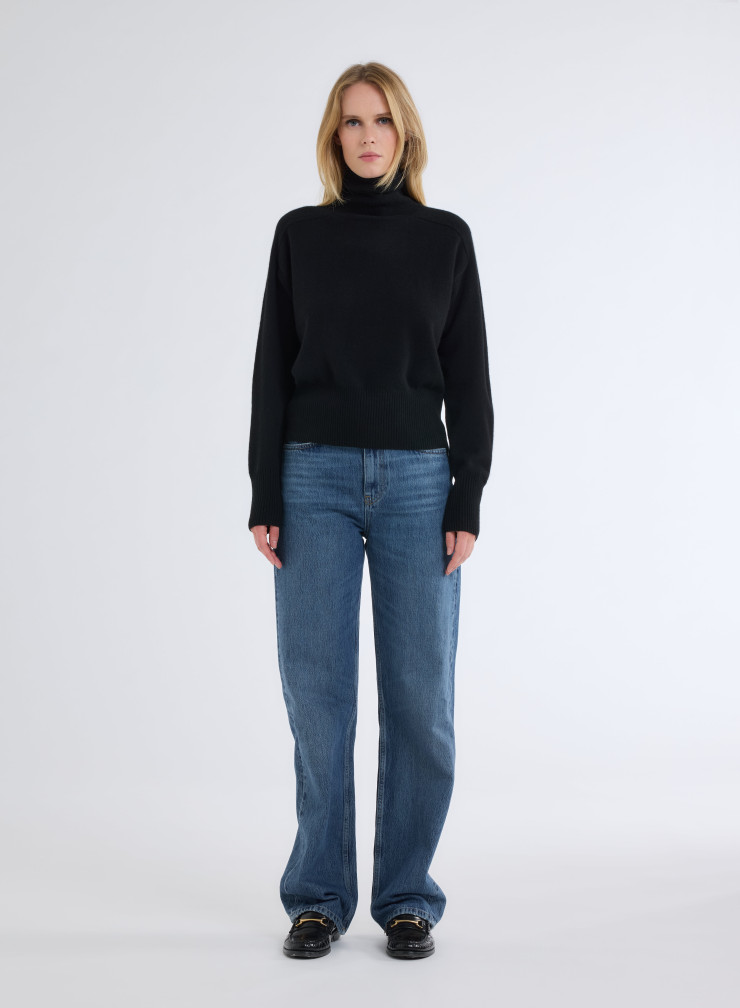 Long sleeves Round neck sweater in Cashmere