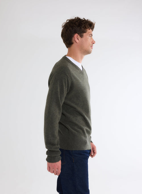 Pull Vert Col V Manches Longues en 100% Cachemire - MAJESTIC FILATURES