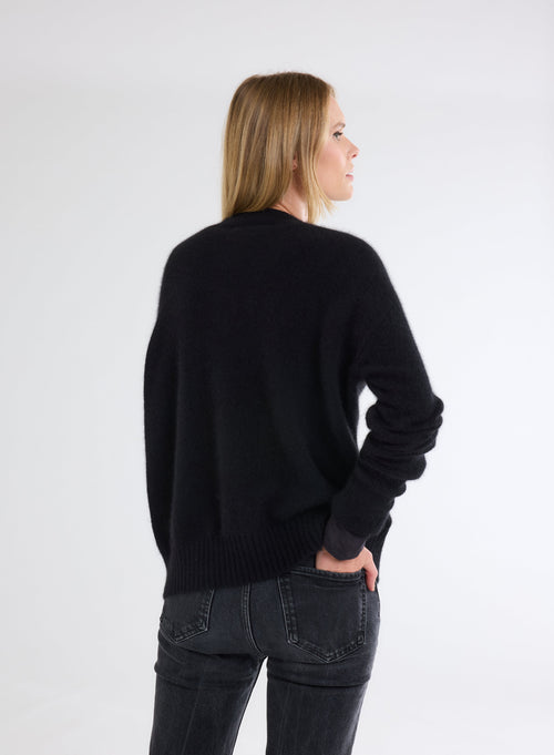 Pull Noir Col V Manches Longues - MAJESTIC FILATURES