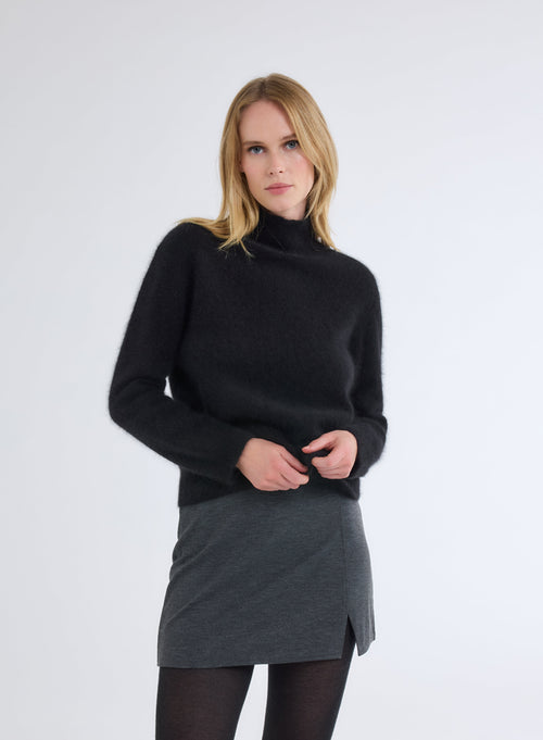 Pull Noir Col Montant Manches Longues - MAJESTIC FILATURES