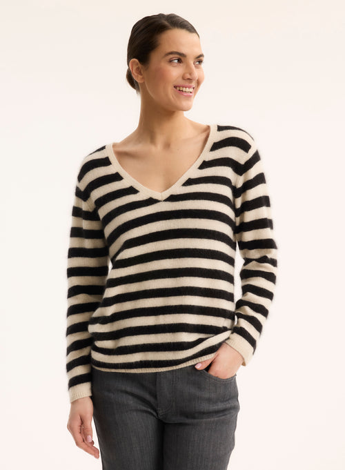 Pull Noir Col V Manches Longues - MAJESTIC FILATURES