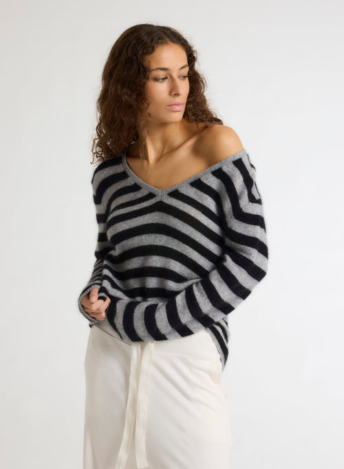 Pull Gris Col V Manches Longues - MAJESTIC FILATURES