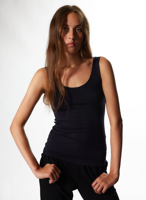 "Abby Tanktop mit Stickerei aus Viskose / Elastan" - MAJESTIC FILATURES