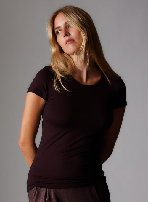 "Viscose / Elastane Short Sleeve Round Neck T-Shirt" - MAJESTIC FILATURES