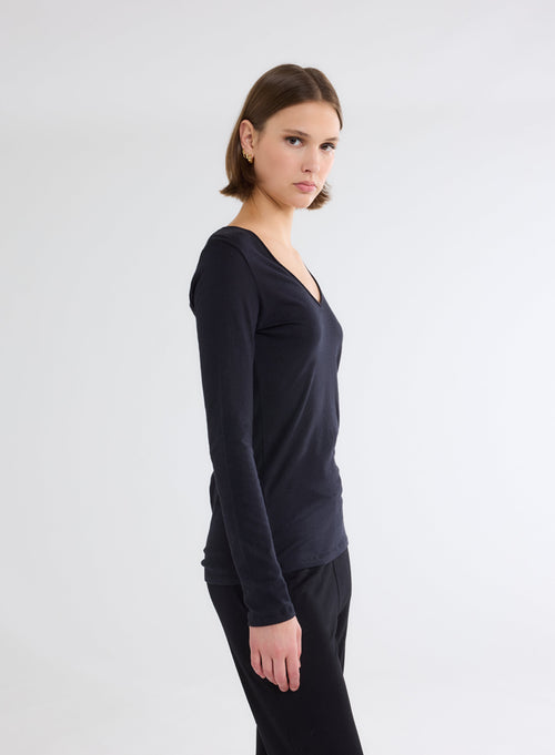 "Cotton / Cashmere V-Neck Long Sleeve T-Shirt" - MAJESTIC FILATURES