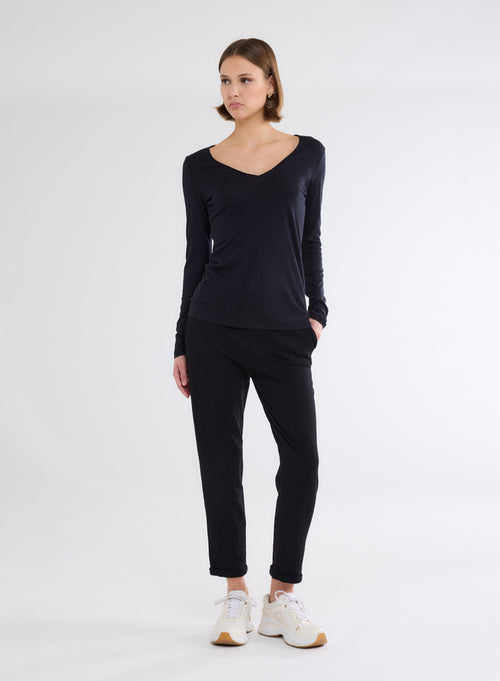 "Cotton / Cashmere V-Neck Long Sleeve T-Shirt" - MAJESTIC FILATURES