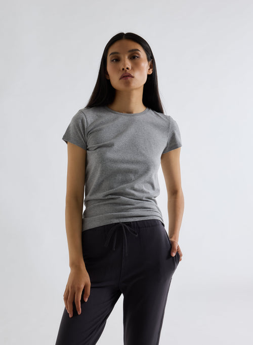 T-shirt Gris Jamie Col Rond Manches Courtes en Coton organique - MAJESTIC FILATURES