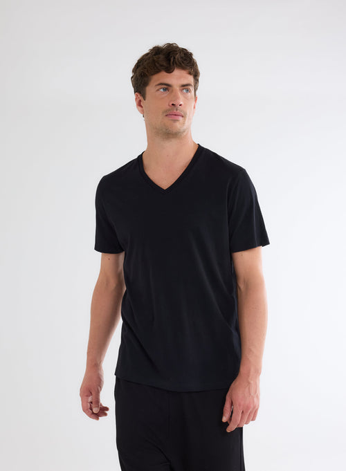 T-shirt Noir Col V Manches Courtes en 100% Coton organique - MAJESTIC FILATURES