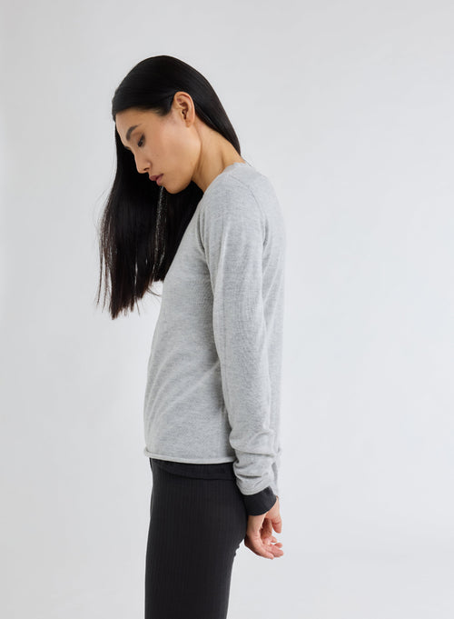 "Round Neck Long Sleeve T-shirt in Cashmere" - MAJESTIC FILATURES