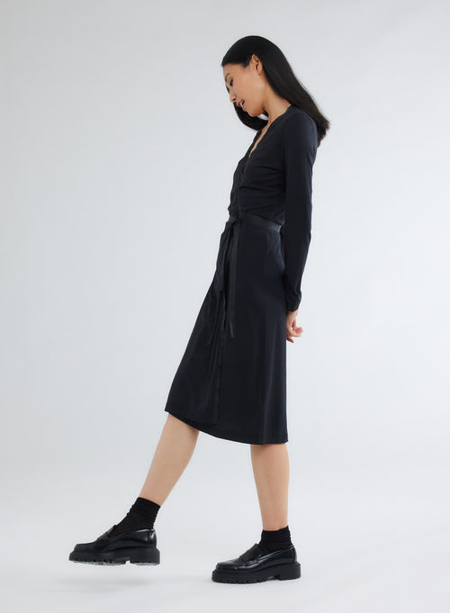 Robe Noir Cache cœur Manches Longues en Coton et Lyocell - MAJESTIC FILATURES