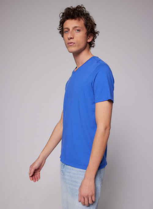 "Short-sleeved V-neck T-shirt in Cotton" - MAJESTIC FILATURES