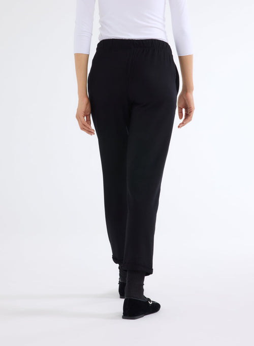 "Daphne Viscose / Elastane cuffed hem pants" - MAJESTIC FILATURES