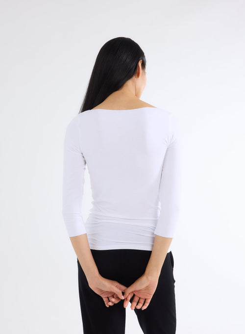 "Adèle Vicose / Elastane Boat Neck T-shirt" - MAJESTIC FILATURES