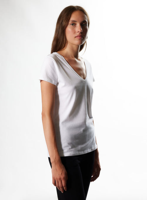 T-shirt Blanc Julia col V Manches Courtes en Deluxe Coton - MAJESTIC FILATURES